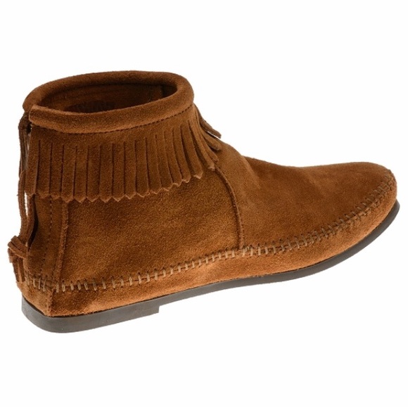 NWOT Minnetonka 282 - Picture 2 of 8